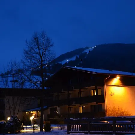 Hotell Dahoam By Sarina - & 3*