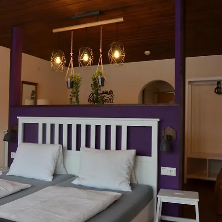 Ξενοδοχείο Dahoam By Sarina - & 3*