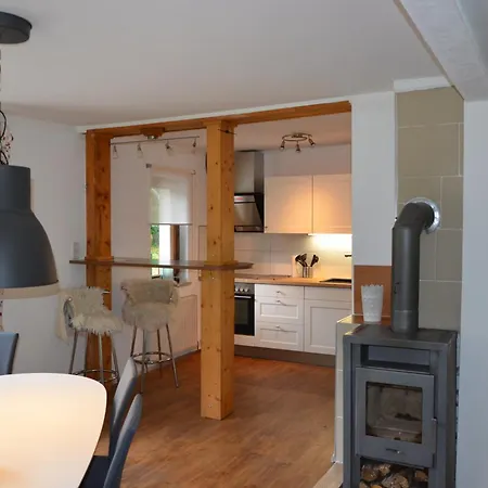 Dahoam By Sarina - & فندق