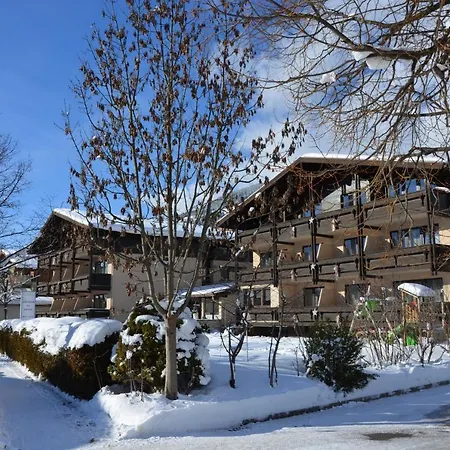 Dahoam By Sarina - & Τσελ αμ Ζέε