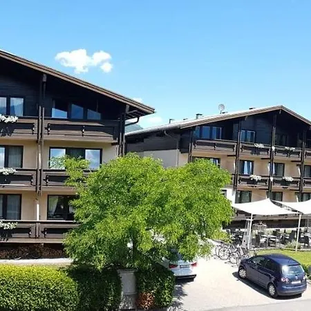 Dahoam By Sarina - & 3*