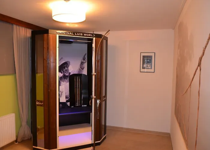 Dahoam By Sarina - &