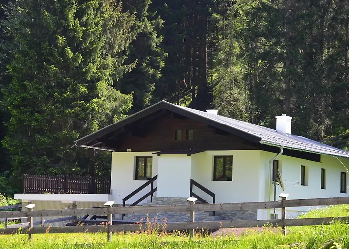 Dahoam By Sarina - & 3*