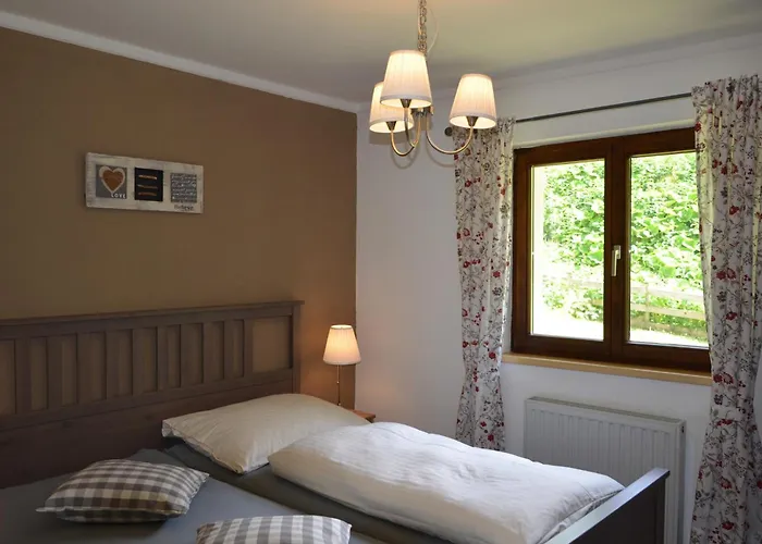 Dahoam By Sarina - & Hotell